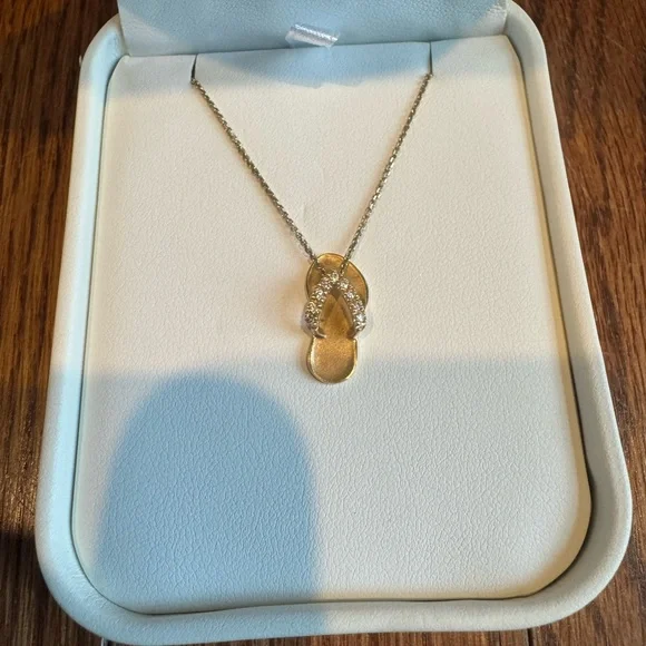 Na Hoku Gold Slipper Pendant Necklace - Picture 2 of 4